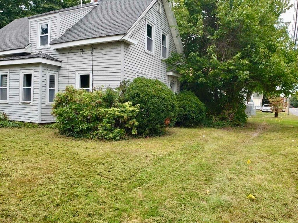 958 Centre St., Middleboro, MA 02346
