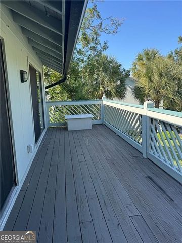 100 Blair Road B6, St. Simons, GA 31522