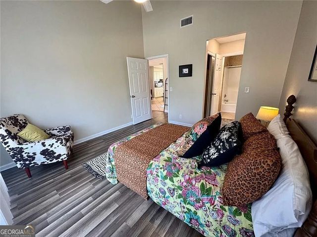 100 Blair Road B6, St. Simons, GA 31522