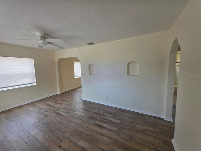 718 PARIS AVENUE S, St Petersburg, FL 33701