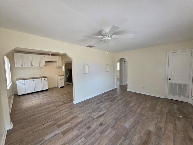 718 PARIS AVENUE S, St Petersburg, FL 33701