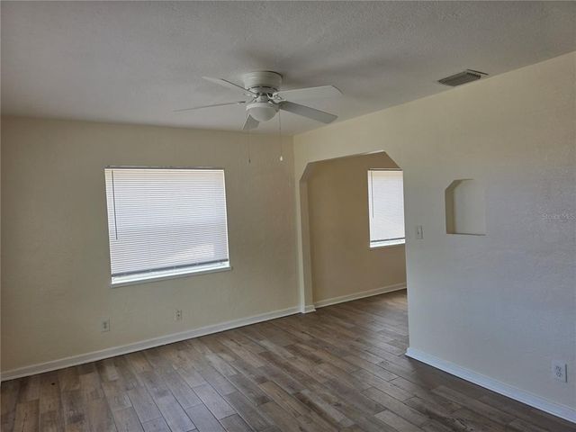 718 PARIS AVENUE S, St Petersburg, FL 33701