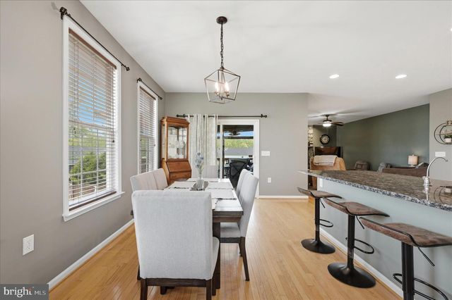 148 CONTRAIL DR, Kearneysville, WV 25430