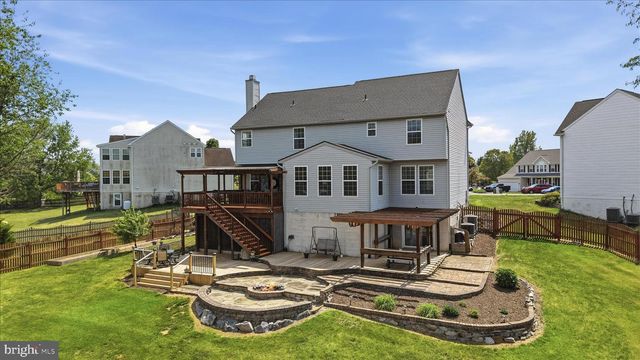 148 CONTRAIL DR, Kearneysville, WV 25430