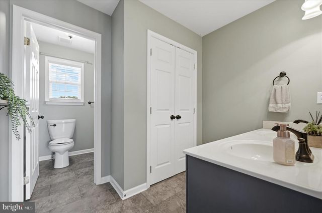 148 CONTRAIL DR, Kearneysville, WV 25430