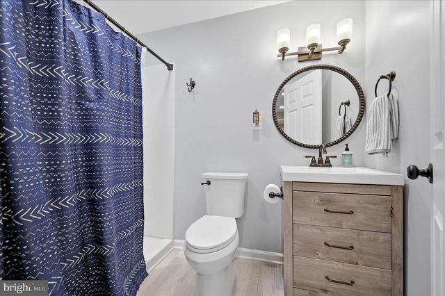 148 CONTRAIL DR, Kearneysville, WV 25430