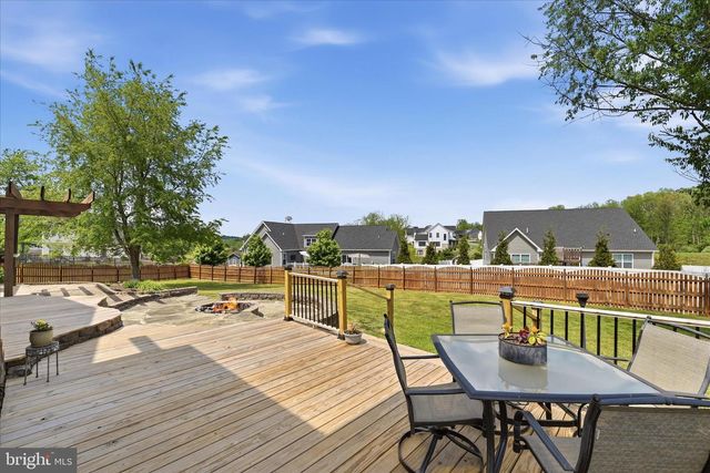 148 CONTRAIL DR, Kearneysville, WV 25430