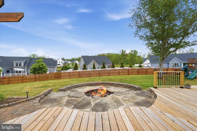 148 CONTRAIL DR, Kearneysville, WV 25430