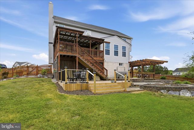 148 CONTRAIL DR, Kearneysville, WV 25430