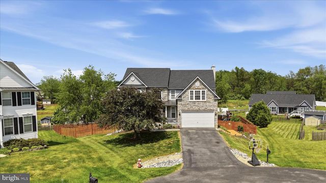 148 CONTRAIL DR, Kearneysville, WV 25430