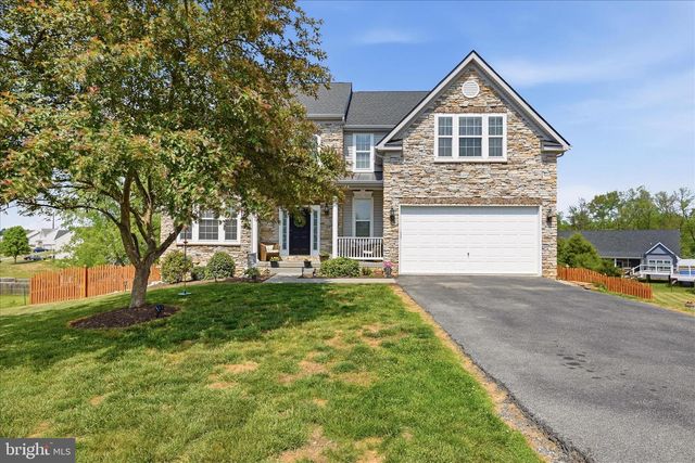 148 CONTRAIL DR, Kearneysville, WV 25430
