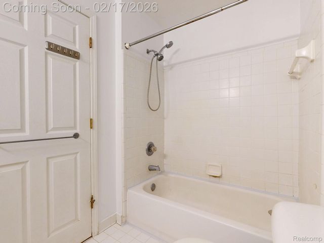 3016 Forest Creek Court, Ann Arbor, MI 48108