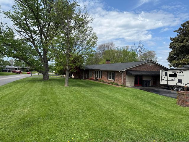 900 Colonial Trace, Frankfort, KY 40601