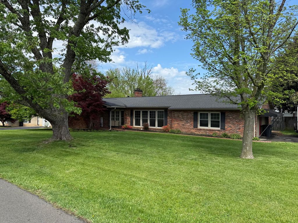 900 Colonial Trace, Frankfort, KY 40601