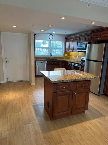 3224 S Ocean Boulevard 310-B, Highland Beach, FL 33487