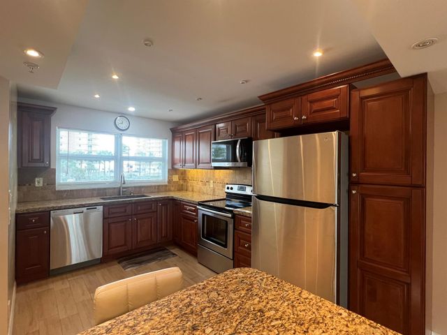 3224 S Ocean Boulevard 310-B, Highland Beach, FL 33487