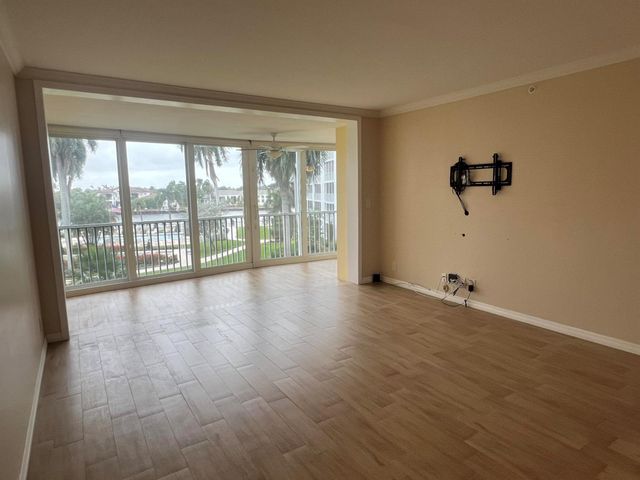 3224 S Ocean Boulevard 310-B, Highland Beach, FL 33487