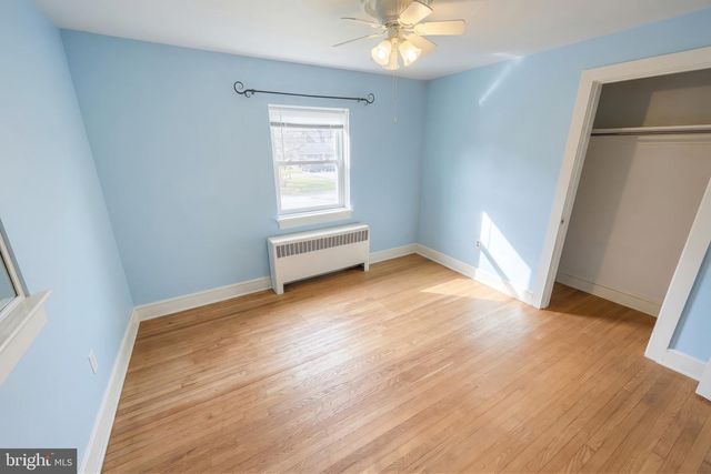 990 E CANAL RD, Dover, PA 17315