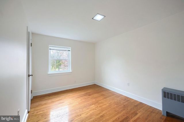 990 E CANAL RD, Dover, PA 17315