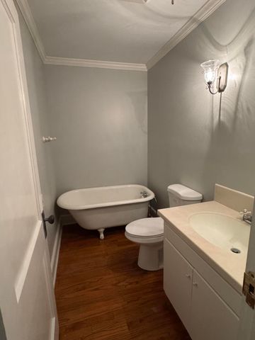 122 Gadsden Street, Summerville, SC 29483