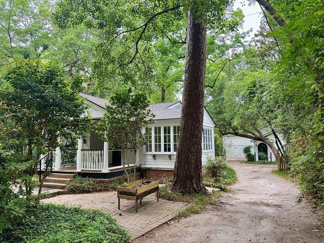 122 Gadsden Street, Summerville, SC 29483