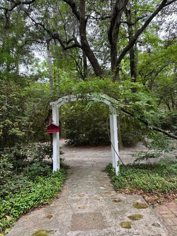 122 Gadsden Street, Summerville, SC 29483