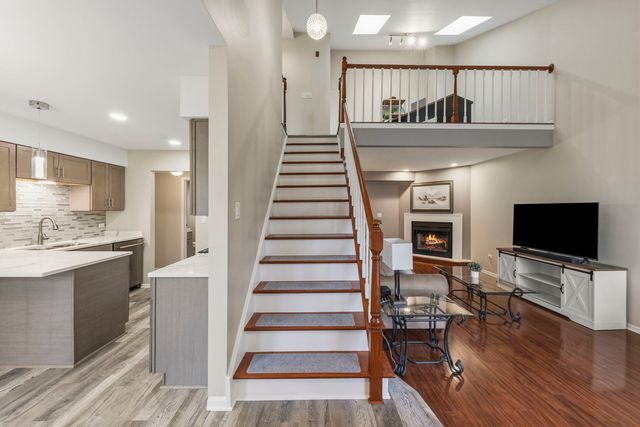 1908 Wisteria Court 2, Naperville, IL 60565