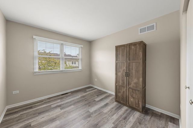 1908 Wisteria Court 2, Naperville, IL 60565