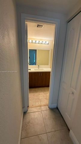 5000 NW 79 AV 113, Doral, FL 33166