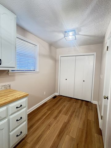 2116 Mockingbird Ln Apt C, Springfield, TN 37172