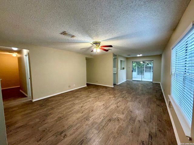 11327 WIDEFIELD LN, San Antonio, TX 78245