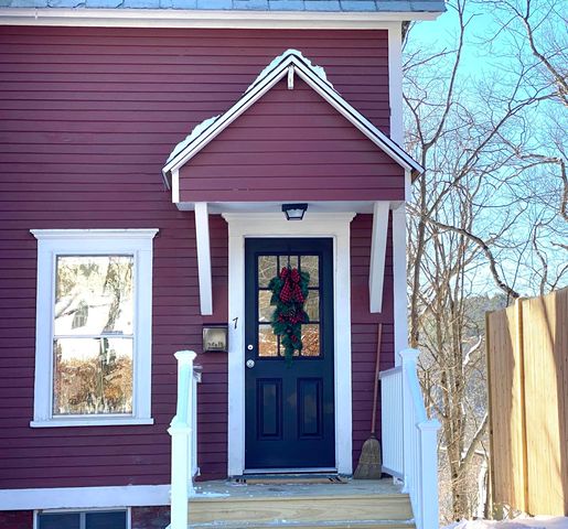 7 Union Street, Brattleboro, VT 05301