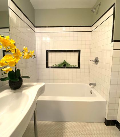 7 Union Street, Brattleboro, VT 05301