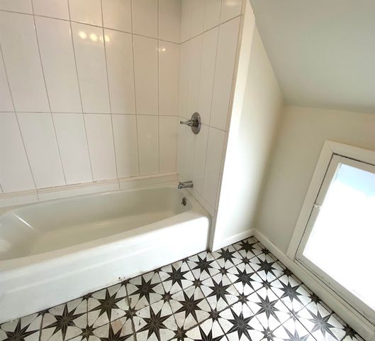 7 Union Street, Brattleboro, VT 05301