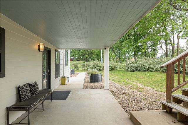 12737 Buddy Elkins Road, Farmington, AR 72730