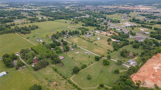 12737 Buddy Elkins Road, Farmington, AR 72730