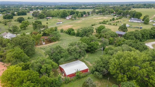12737 Buddy Elkins Road, Farmington, AR 72730