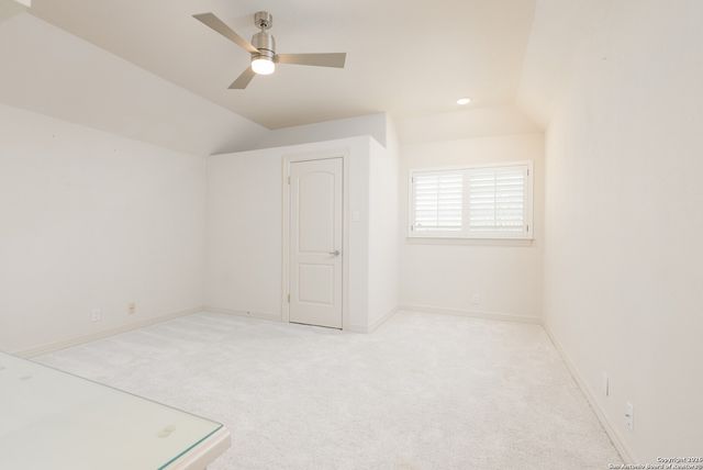 17 Burnham Gln, San Antonio, TX 78257