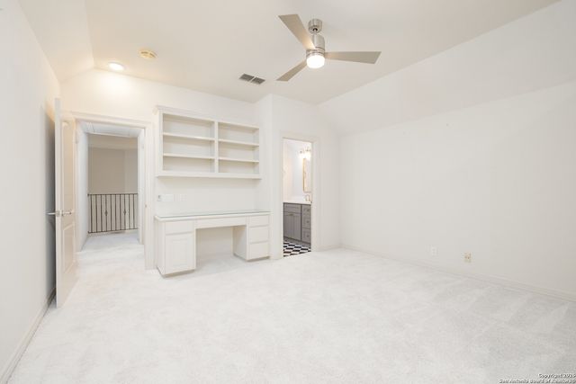 17 Burnham Gln, San Antonio, TX 78257