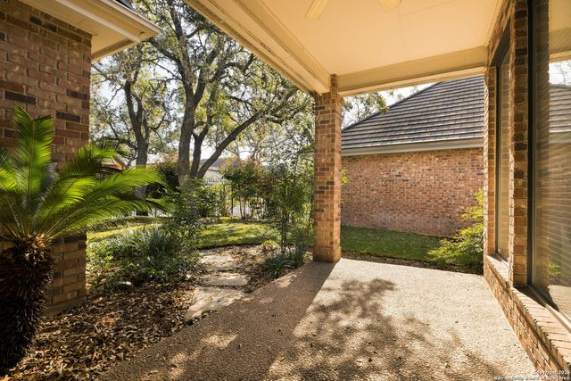 17 Burnham Gln, San Antonio, TX 78257