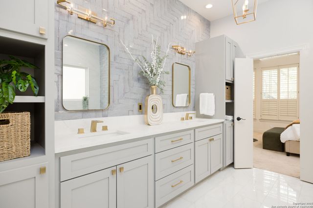 17 Burnham Gln, San Antonio, TX 78257