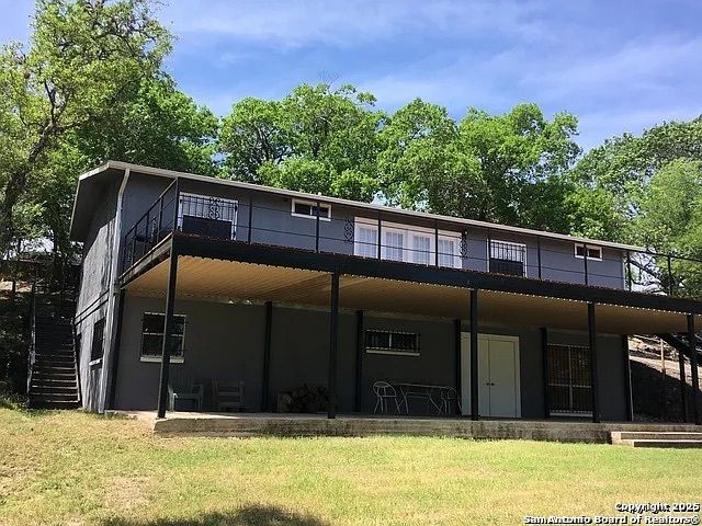 1316 Lakeshore Dr, Bandera, TX 78003