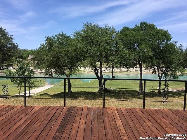1316 Lakeshore Dr, Bandera, TX 78003