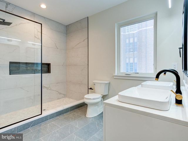 630 MOYER, Philadelphia, PA 19125