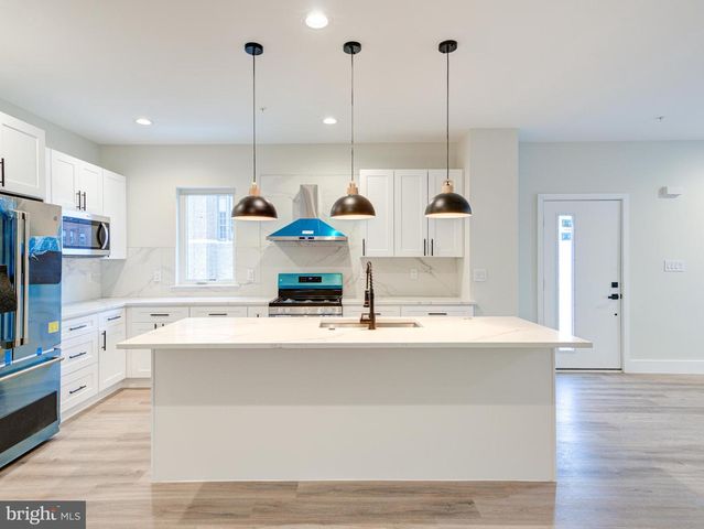 630 MOYER, Philadelphia, PA 19125