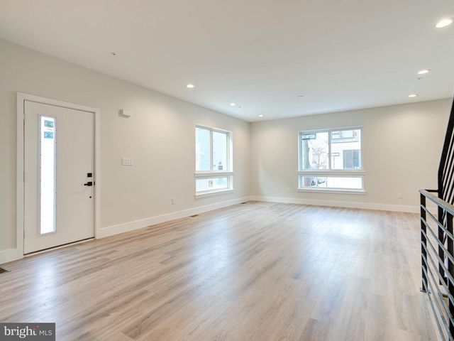 630 MOYER, Philadelphia, PA 19125