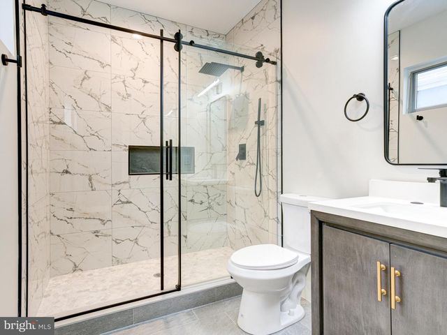 630 MOYER, Philadelphia, PA 19125