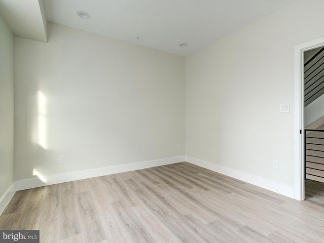 630 MOYER, Philadelphia, PA 19125