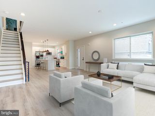 630 MOYER, Philadelphia, PA 19125