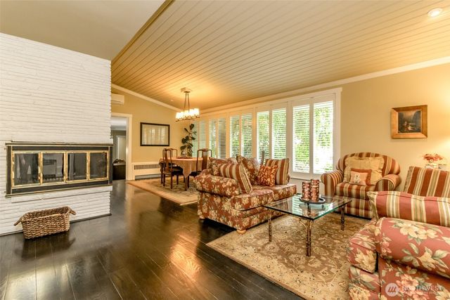 10415 Brook Lane SW, Lakewood, WA 98499